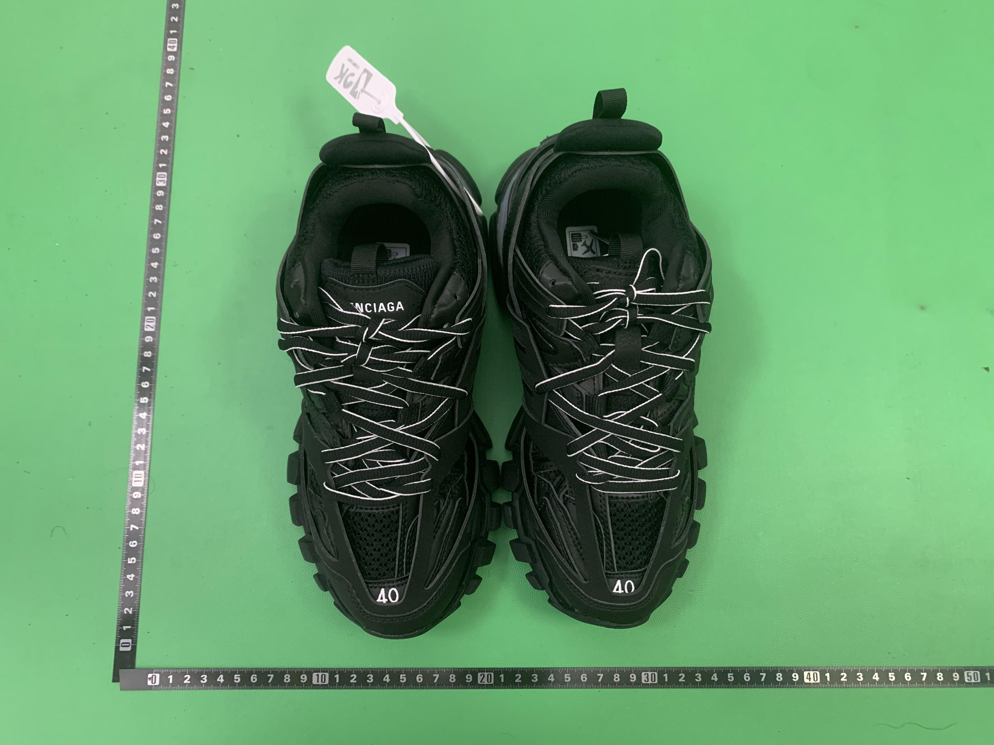 OK  Batch   Balenciaga Track  With LED -1