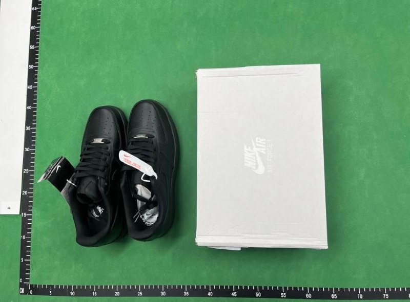 Nike  Air  Force  1 -3