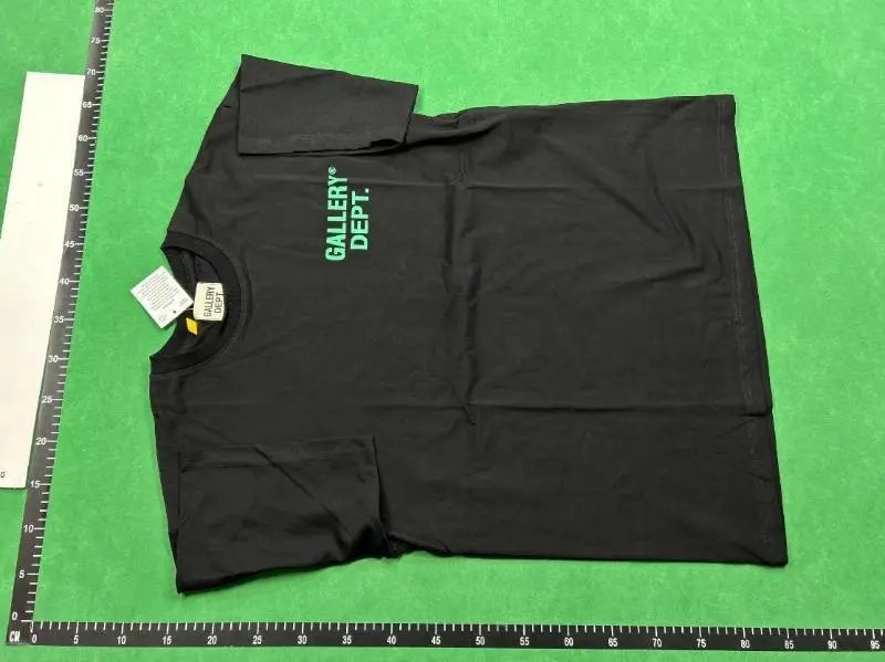 GALLERY DEPT      T e  e -5