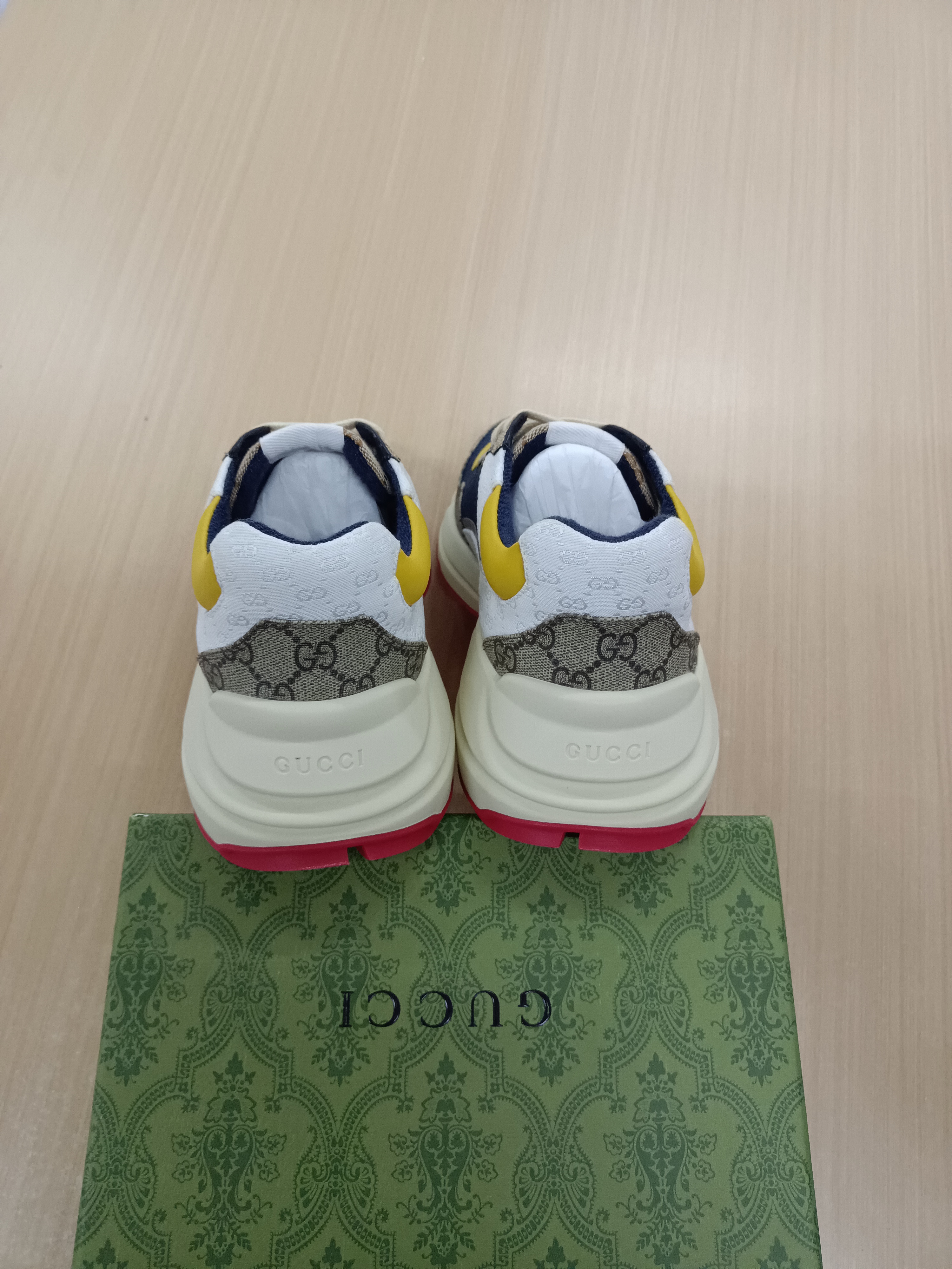 BF batch Gucci Rhyton -15