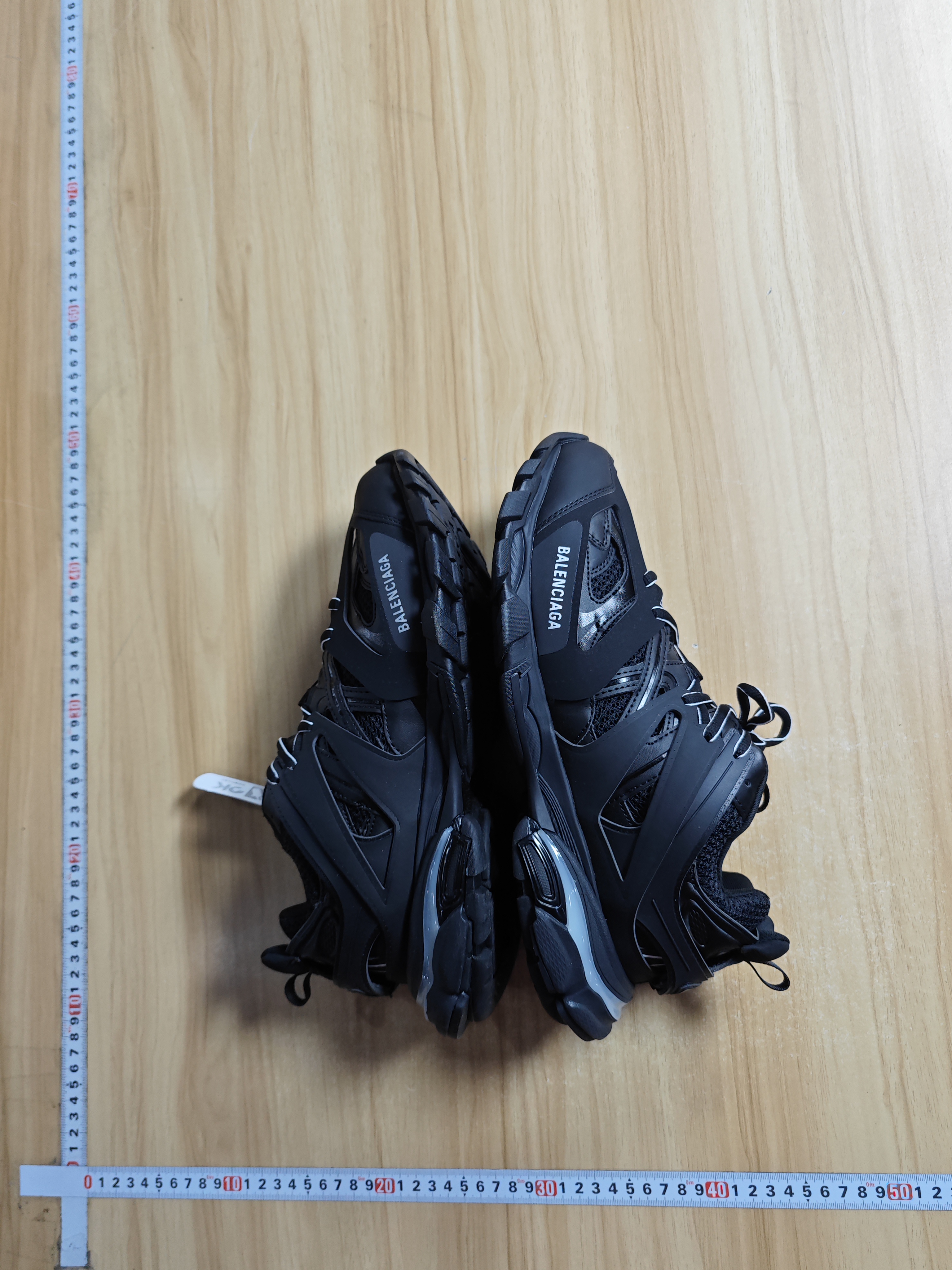 OK  Batch   Balenciaga Track -12